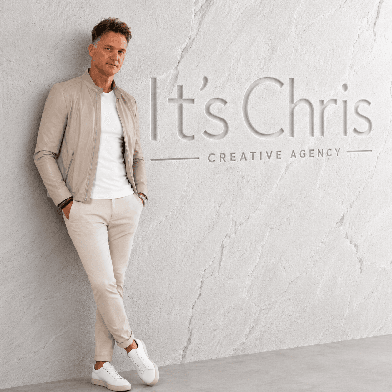 Chris vor It's Chris Creative Agency Logo